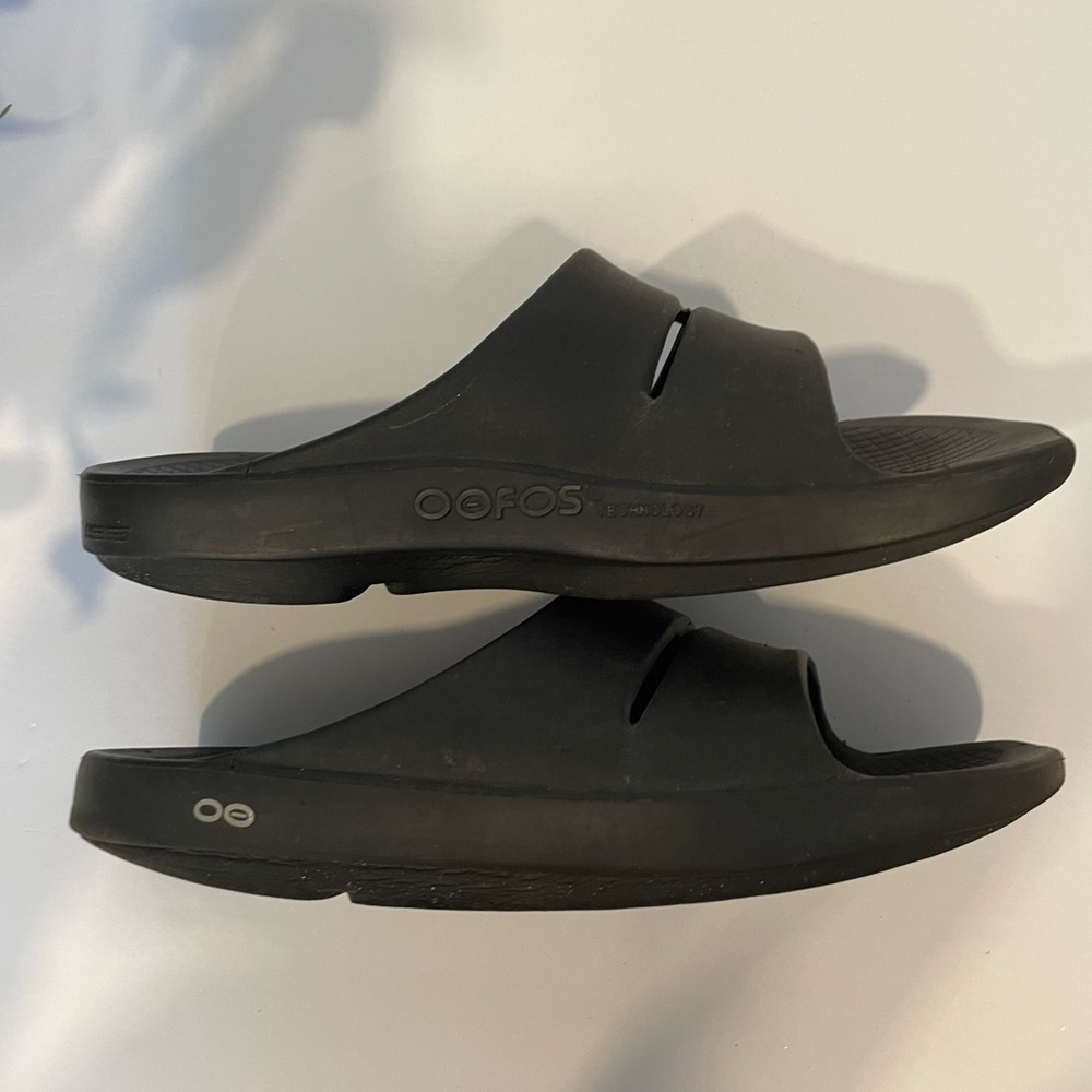 Oofos Slides - Men’s Size 11